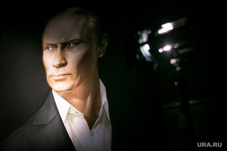 Путин — политик года, Клинтон — политический провал