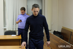 Заместитель Пьянкова пришел в суд без паспорта